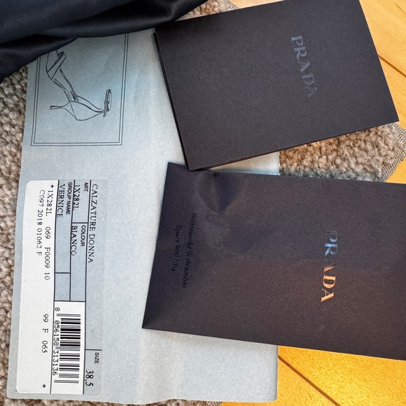 Prada Heels size 8.5 - Picture 5 of 7